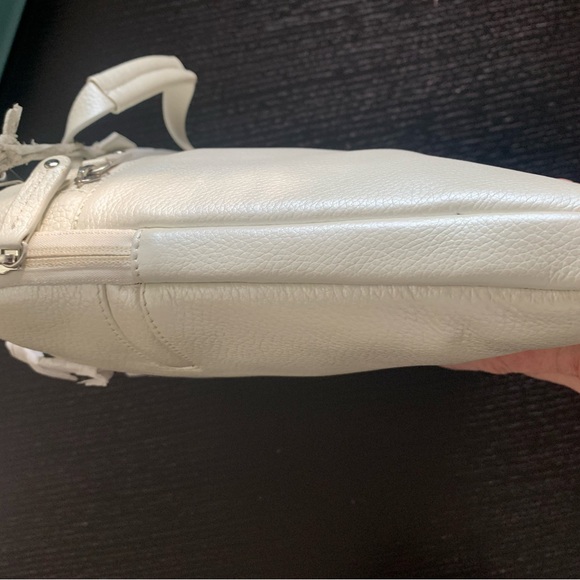 Pierre Belvedere Laptop Bag in Iridescent Cream Pebbled Leather. New - Picture 4 of 9